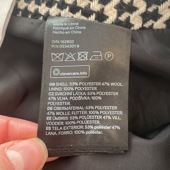H&M Black & White Houndstooth Plaid Mini Skirt Size 8 - Picture 6 of 8